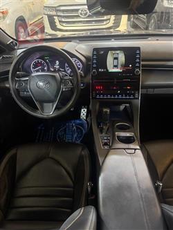 تويوتا أفالون